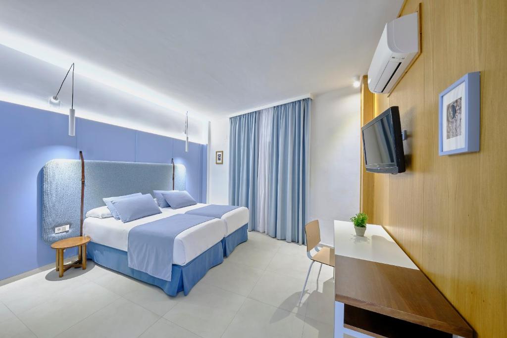 Gran Sol, Zahara de los Atunes – Updated 2023 Prices
