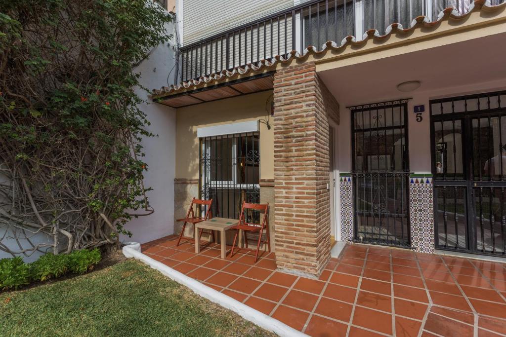 Balkón alebo terasa v ubytovaní Beachfront Calahonda apartment