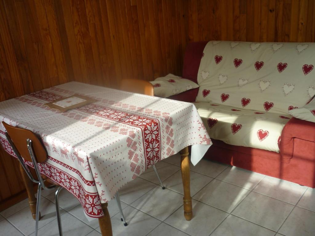 Fotografia z galérie ubytovania Les Pétunias v destinácii Vic-sur-Cère