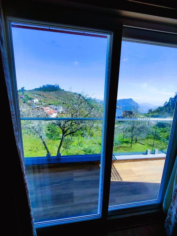 Salora Kodai - Salle Familiale Avec Balcon