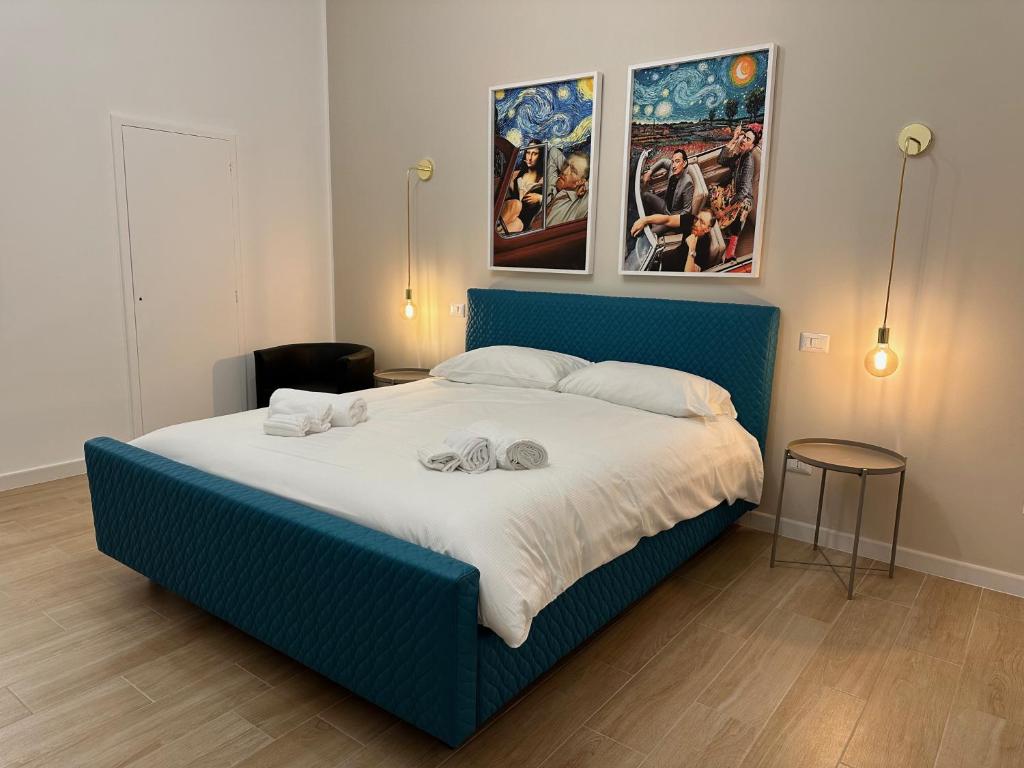 Postel nebo postele na pokoji v ubytování NOUVELLE VAG - Apartment & Room