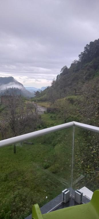 Salora Kodai - Salle Familiale Avec Vue Sur La Montagne