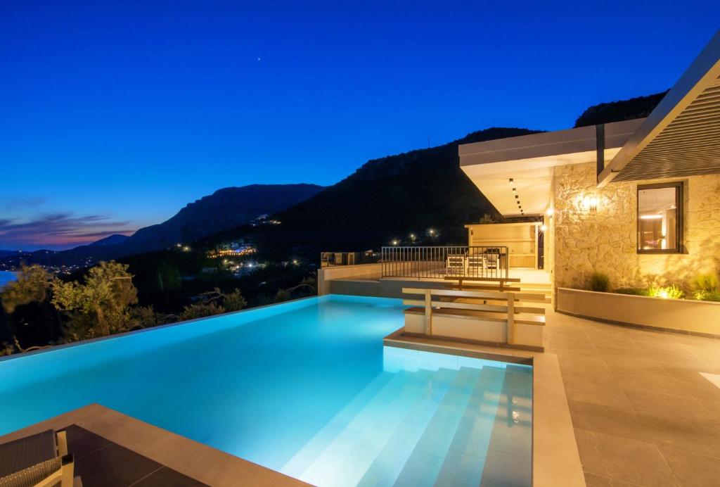 The swimming pool at or close to Villa Ble