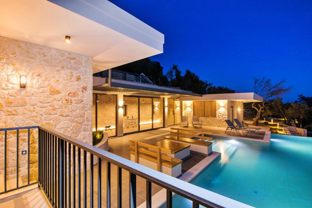The swimming pool at or close to Villa Ble