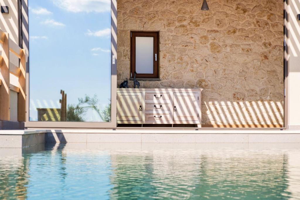 The swimming pool at or close to Villa Ble