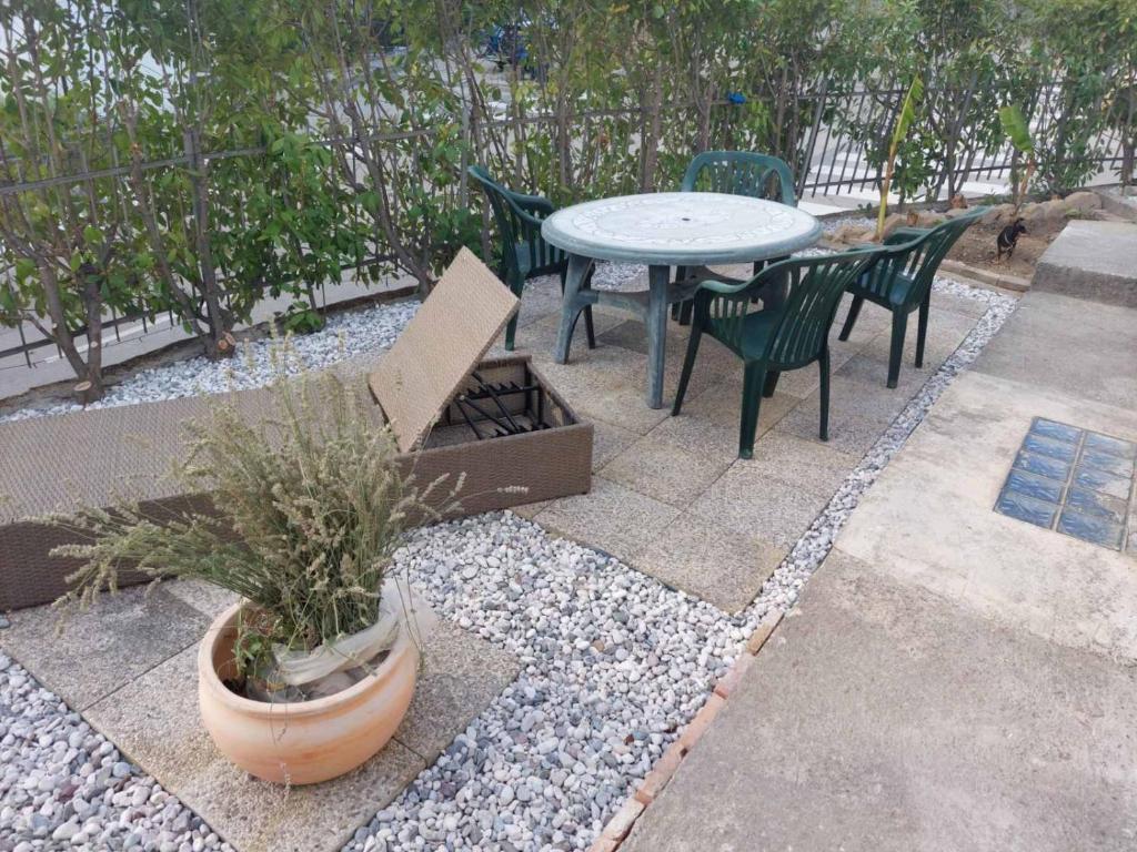 Patio nebo venkovní prostory v ubytování APARTMENT RAFAELLO