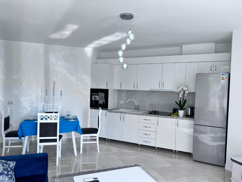 White Luxury - Imazhi 4
