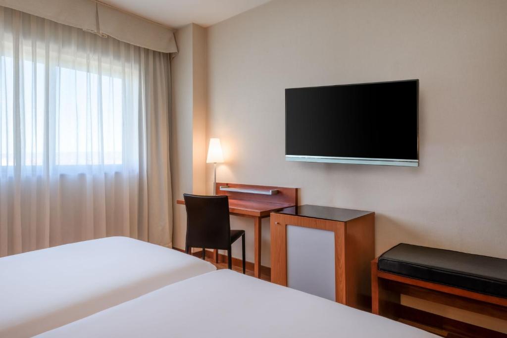 AC Hotel Alcalá de Henares by Marriott - Standard Room, Guest Room, 2 Twin/Single Bed(s)