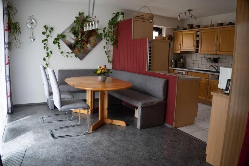 Kuchyň nebo kuchyňský kout v ubytování Urlaub mit verglaster Terrasse