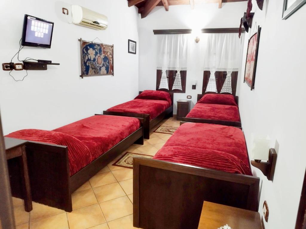 Postel nebo postele na pokoji v ubytování Guva Mangalem Hotel Restaurant