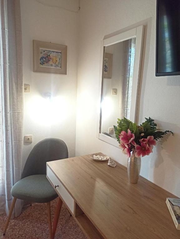 TV a/nebo společenská místnost v ubytování Apartments Papadioti