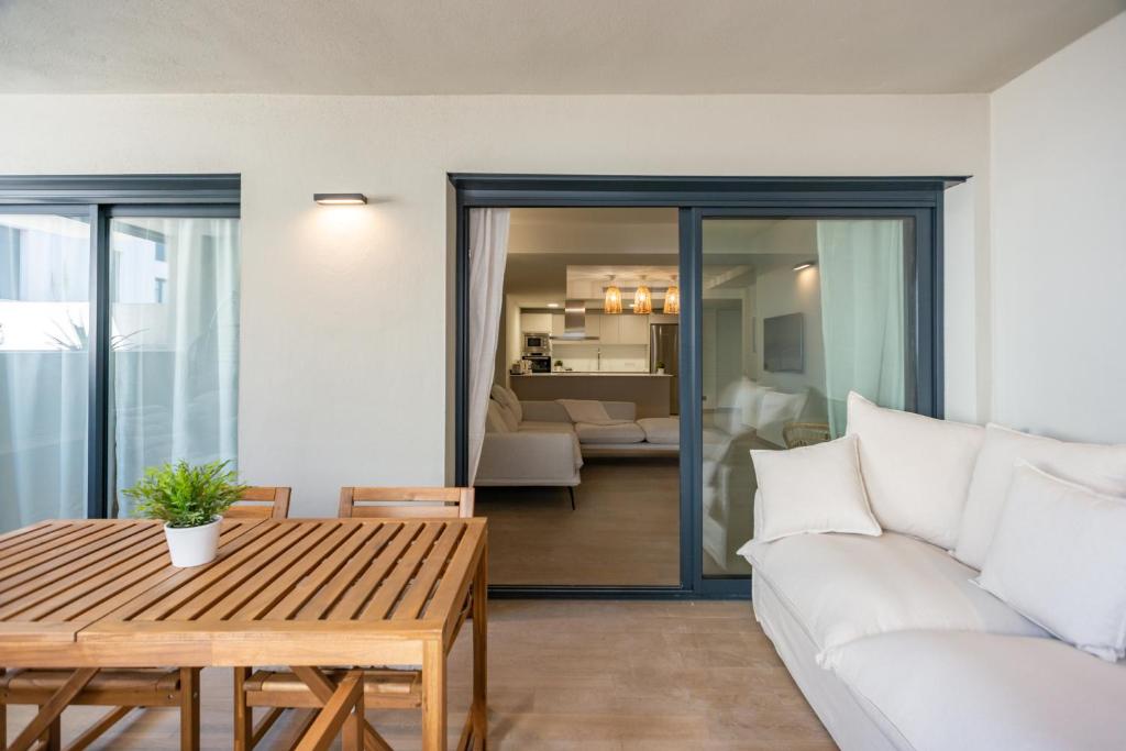 Posedenie v ubytovaní Gran piso en Puerto deportivo Marina Palamós IDEAL FAMILIAS