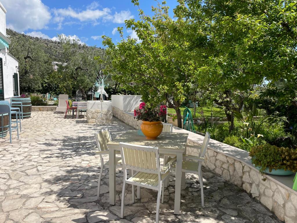Zahrada ubytování B&B Case Vacanza Orchidea marina di Macchia vicino a Mattinata Gargano