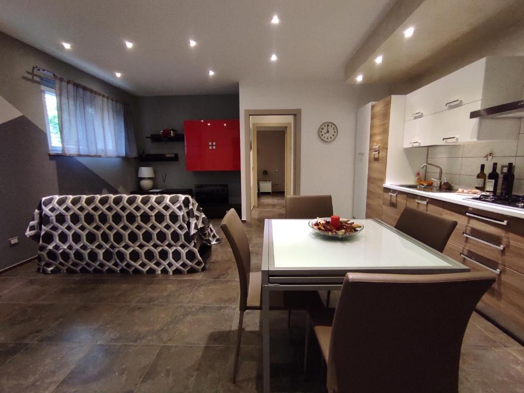 Kuchyň nebo kuchyňský kout v ubytování Grape's Home