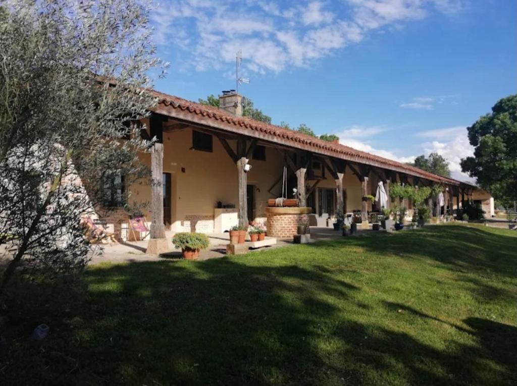 Zahrada ubytování Domaine des Granges Neuves