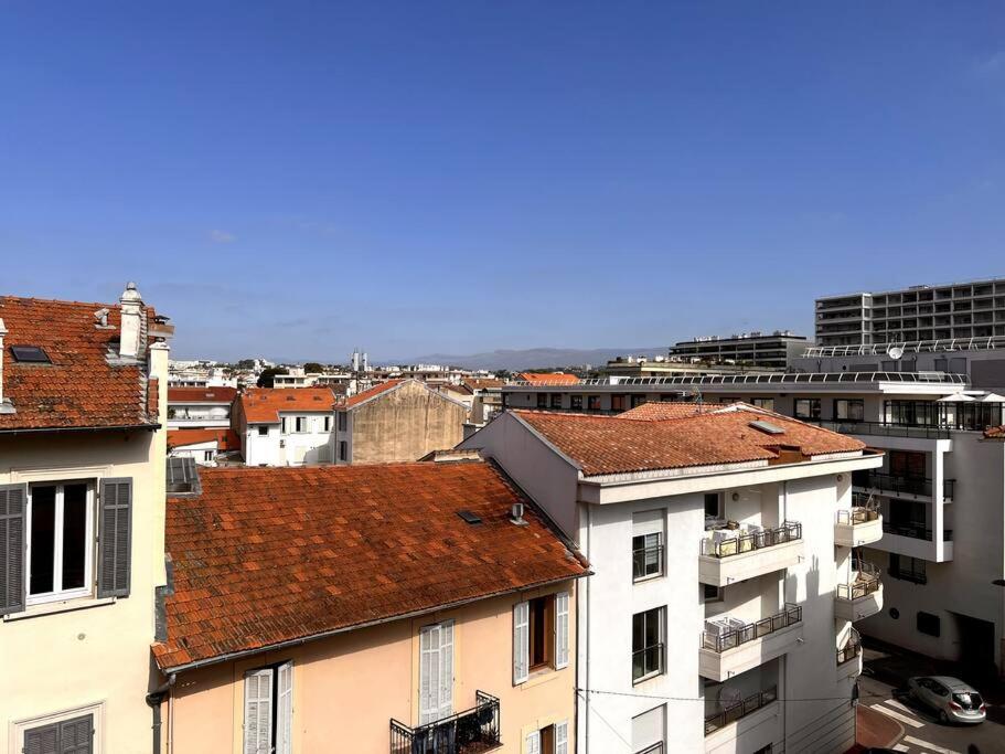Fotografia z galérie ubytovania Charmant appartement neuf proche Centre. v Cannes