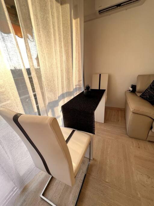 Fotografia z galérie ubytovania Charmant appartement neuf proche Centre. v Cannes