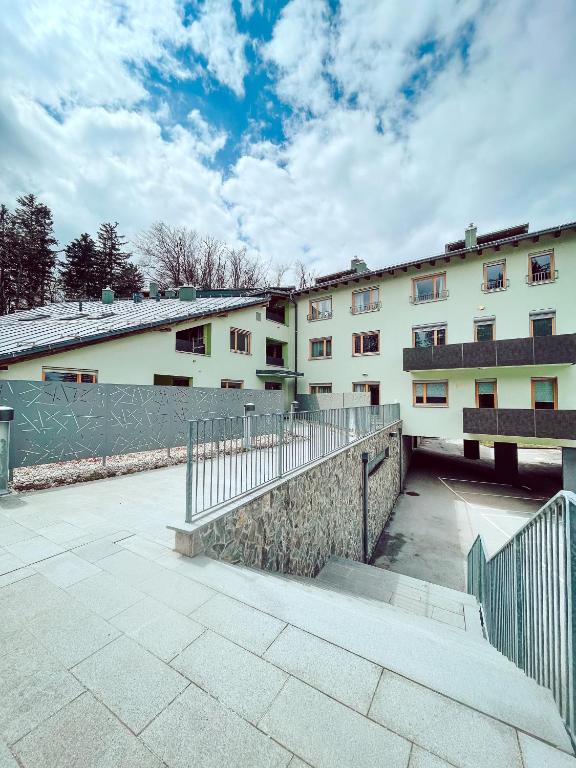 Budova, kde se apartmán nachází