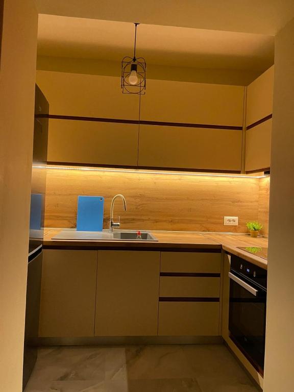 ThePlaceForYou Central Apt - Image 6