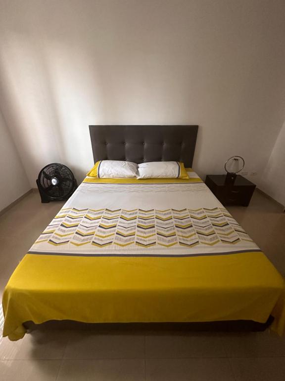 TU CASA EN CALI - Three-Bedroom Apartment