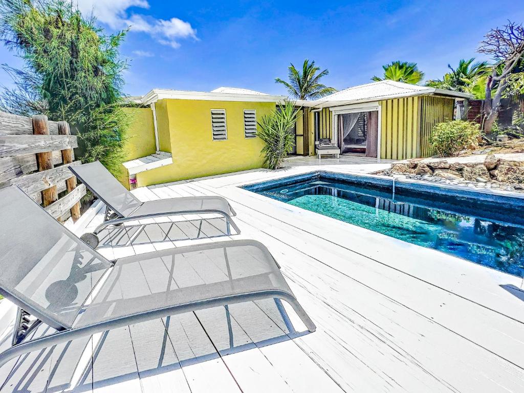 Bazén v ubytování Villa Cazou, sea view, private pool, Wifi 100Mbps nebo v jeho okolí