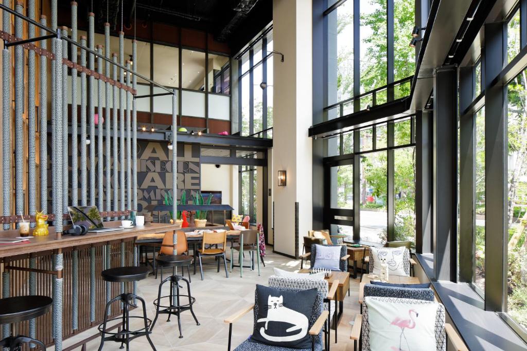 Posezení v ubytování Moxy Osaka Umeda