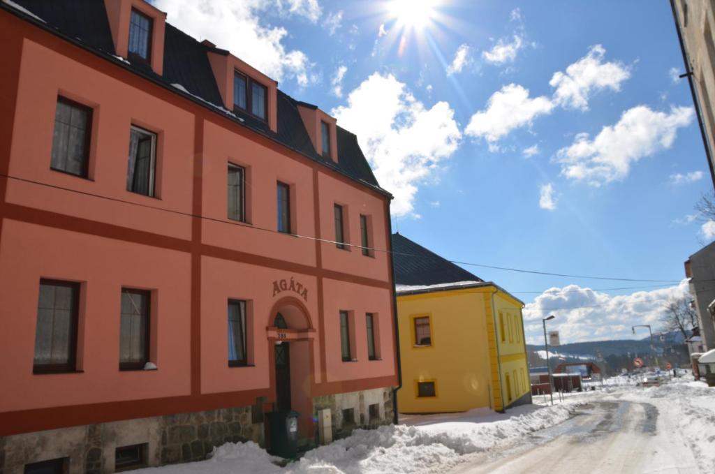 Budova, kde se apartmán nachází