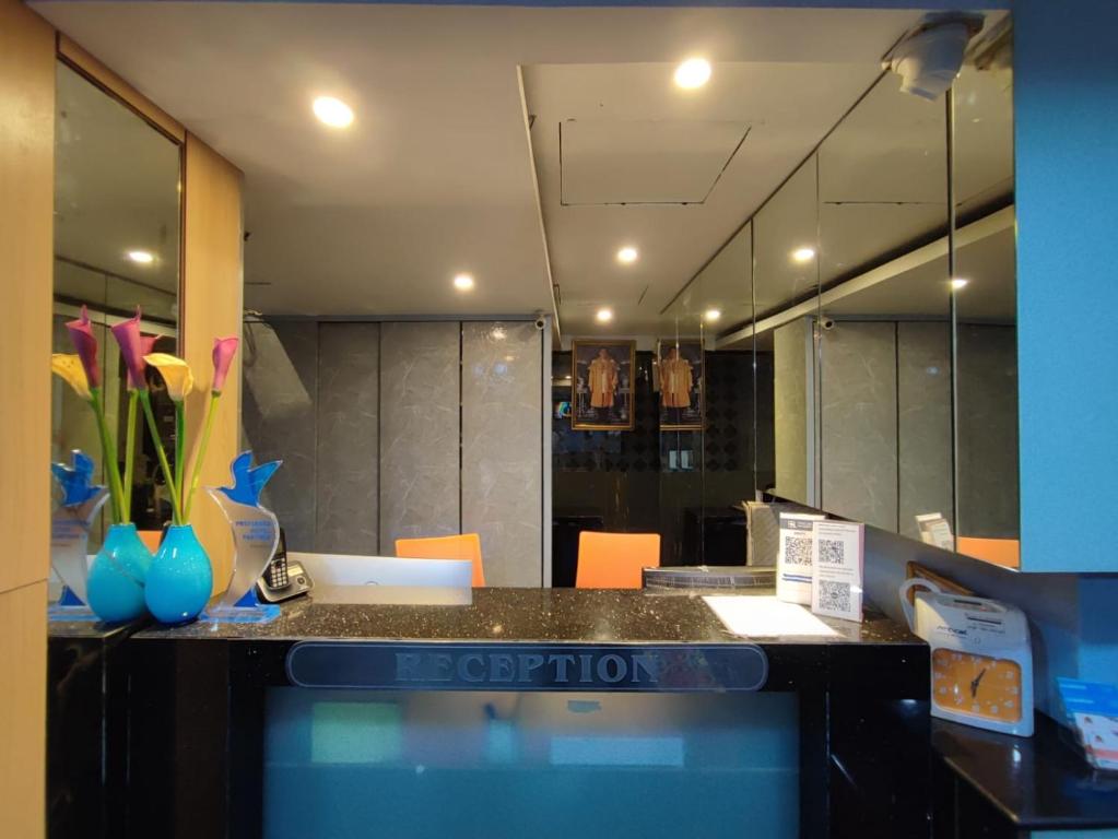 Cozi Inn Hotel, Bangkok - Resim 25