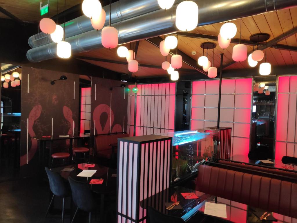 The Fountain Athens - Resim 9