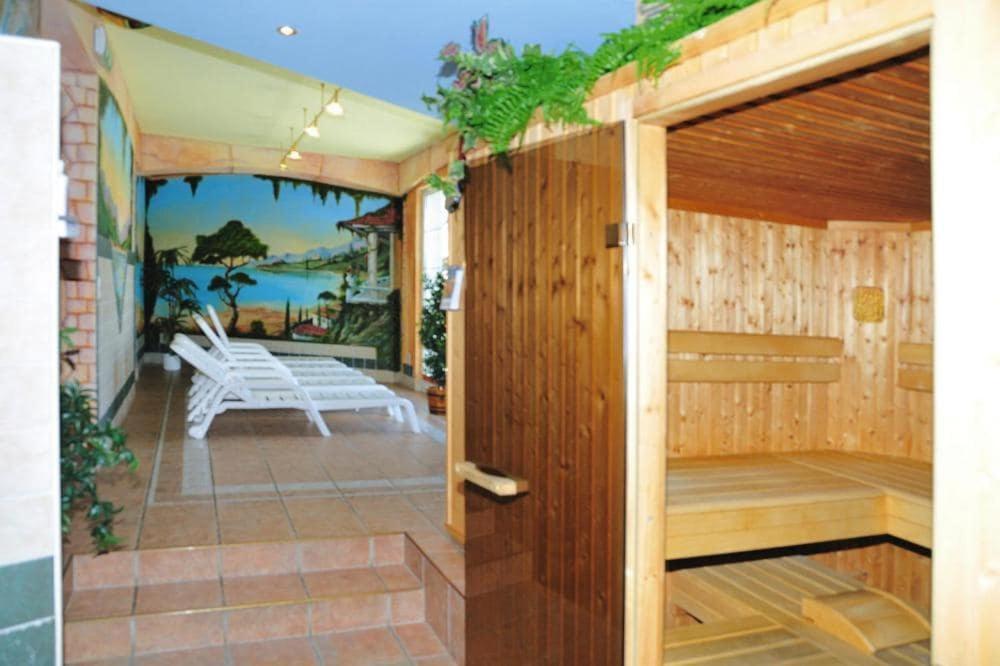 Fotografia z galérie ubytovania Holiday flat with wellness area at the Fügenerhof v destinácii Fügen
