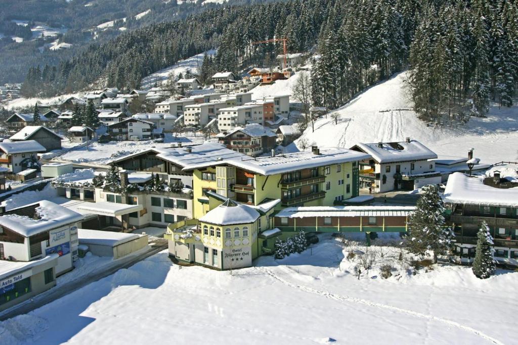 Apartment in Fügen with a garden during the winter