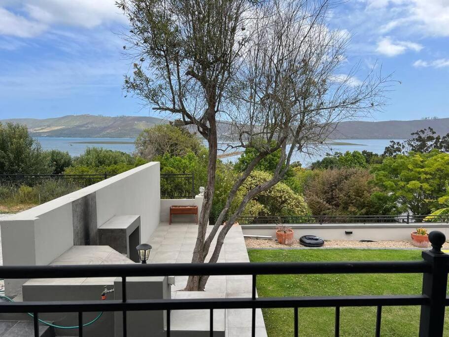 Modern 2 Bedroom Solar Powered Condo with Amazing Lagoon Views - Image 6