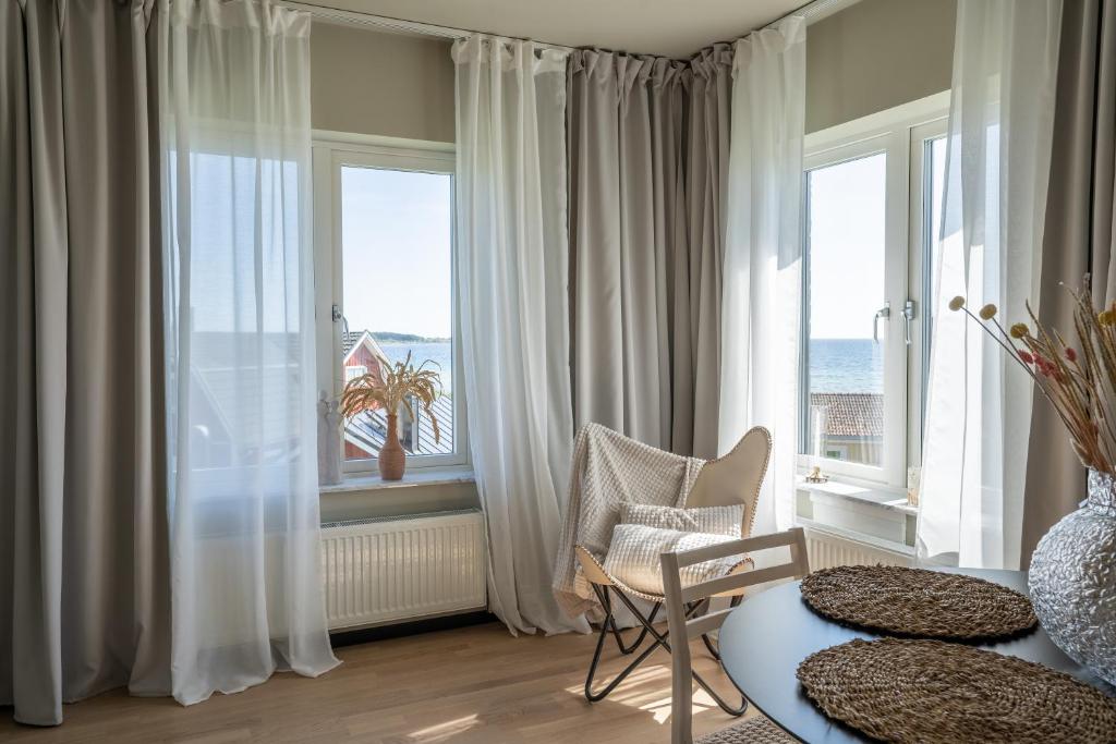 Posezení v ubytování Hotell Hanöhus Hällevik