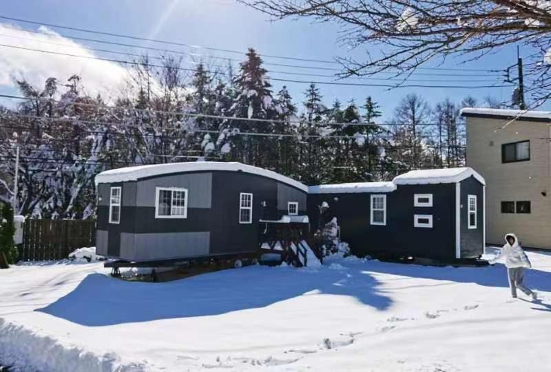鳴沢村にある富士山下Trailer House-Aの雪の家