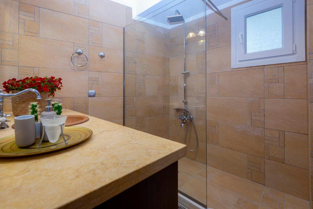 Koupelna v ubytování Solaris Methea- Luxury Central Villa by the Castle