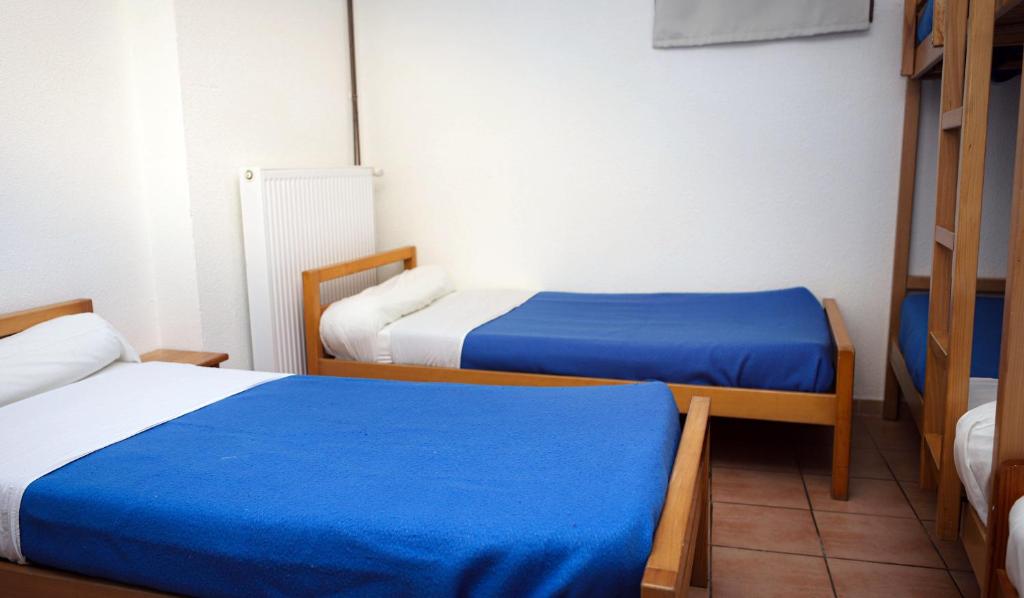AU CHAT BLEU - 8-Bed Mixed Dormitory Room