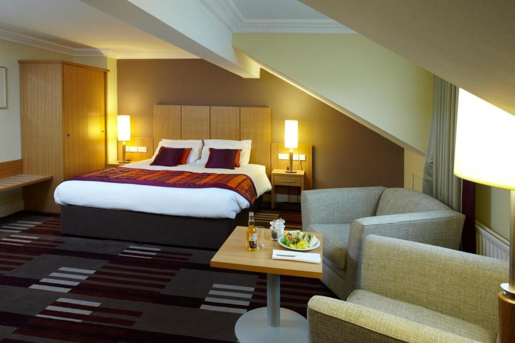 Holiday Inn - Manchester - Oldham, an IHG Hotel - Queen Room - Accessible