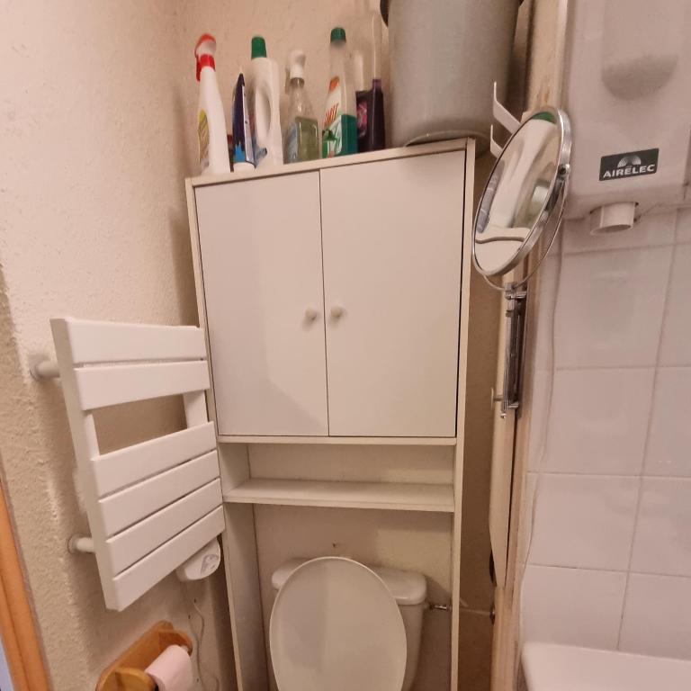 Kúpeľňa v ubytovaní Studio 4 pers 18m2 au pied des pistes de ski à Valfréjus