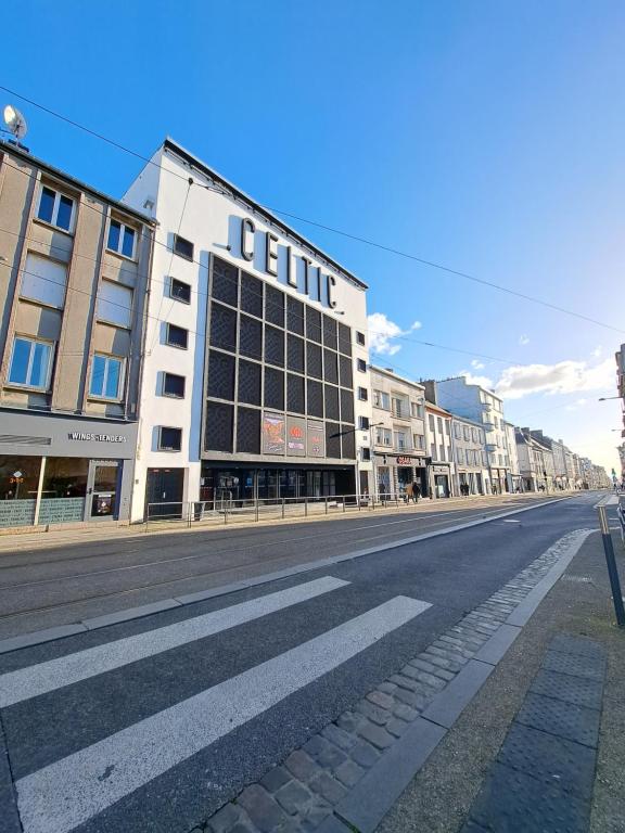 Budova, v ktorej sa apartmán nachádza
