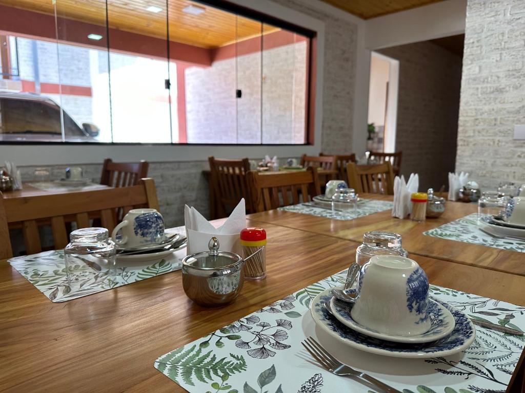 Restaurace v ubytování Pousada Requinte da Serra