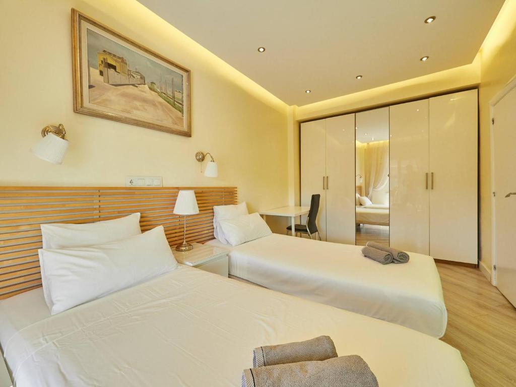 Posteľ alebo postele v izbe v ubytovaní Unique Cozy Scenic Penthouse