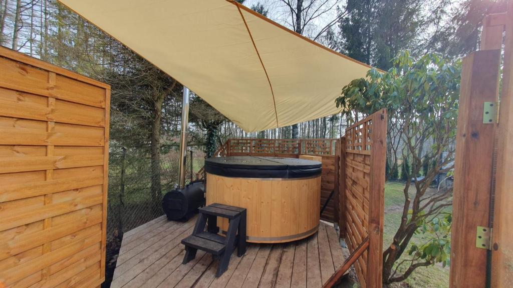 Balkón nebo terasa v ubytování Grygielówka nad jeziorem - sauna & jacuzzi