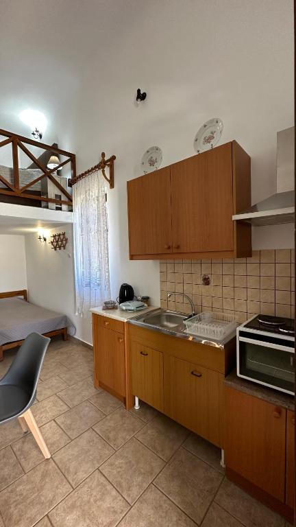 Kuchyň nebo kuchyňský kout v ubytování Ano Syros Vibes