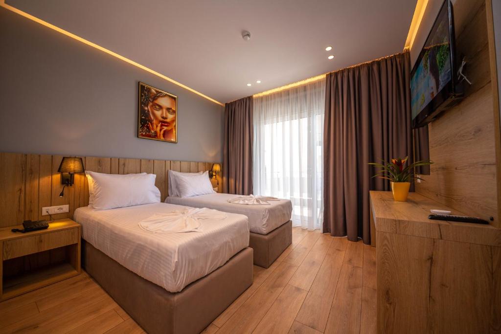 Azure Inn Hotel - Image 6