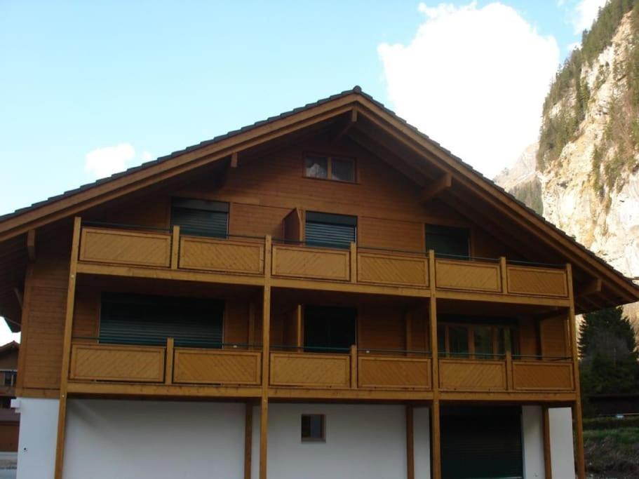 Budova, kde se apartmán nachází