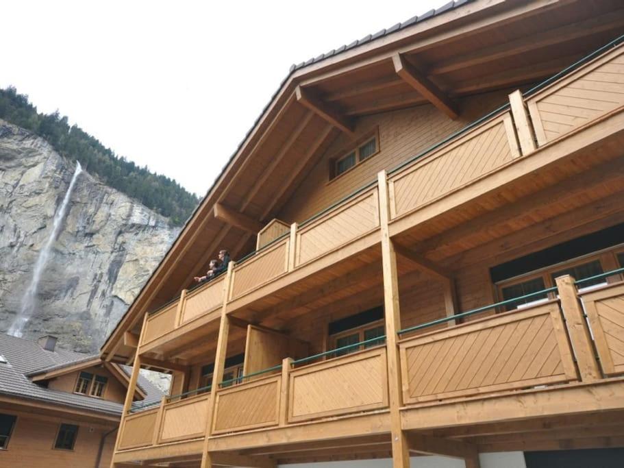 Nespecifikovaný výhled na hory nebo výhled na hory při pohledu z apartmánu