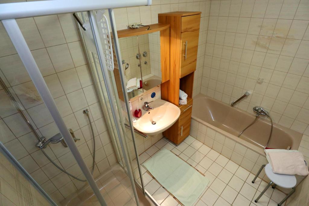Koupelna v ubytování Ferienwohnung Nagoldtalblick