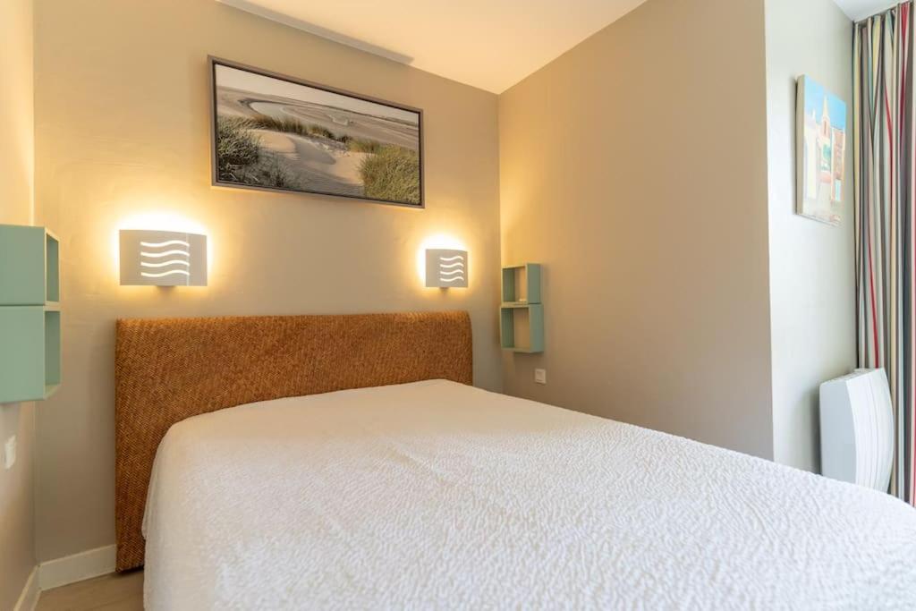 Zdjęcie z galerii obiektu 6-person flat with swimming pool tennis court and car park 157 w mieście Le Touquet-Paris-Plage