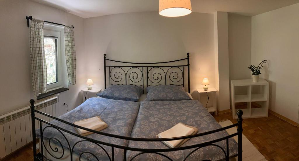 Postel nebo postele na pokoji v ubytování Holiday Home Kristi