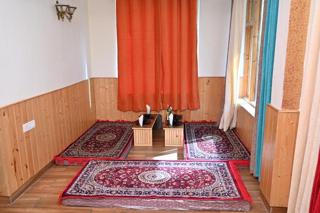 Fotografie z fotogalerie ubytování Hotel Seven Hills Manali v destinaci Manāli